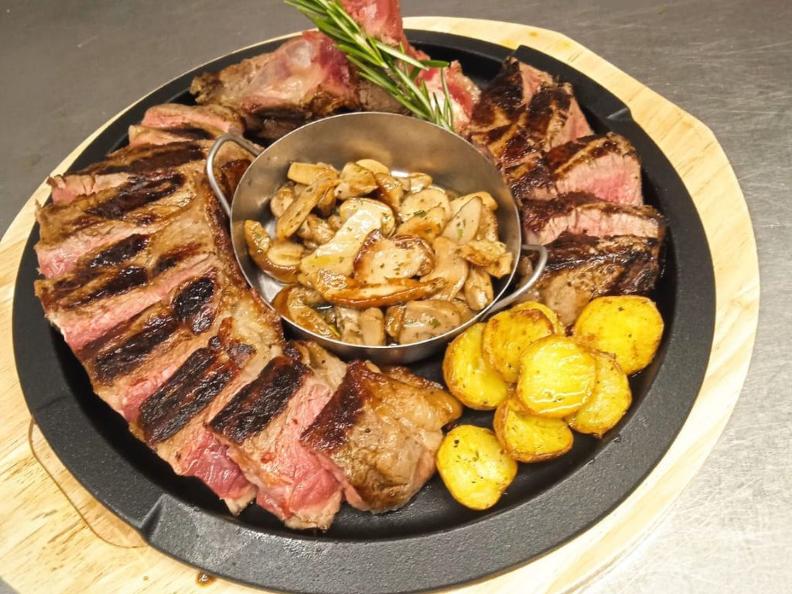 Image 4 - Ristorante Steak House Airö